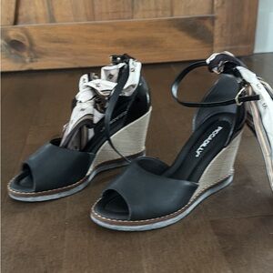 Picadilly Fashion Black Wedges with Scarf Accent